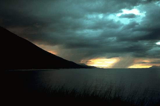 Rain falls upon Samoa. © https://www.thread-of-awareness-in-chaos.com/order.html