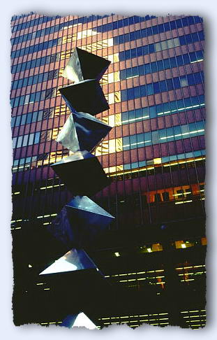 A statue to DNA in downtown Sydney, Australia © https://www.thread-of-awareness-in-chaos.com/order.html